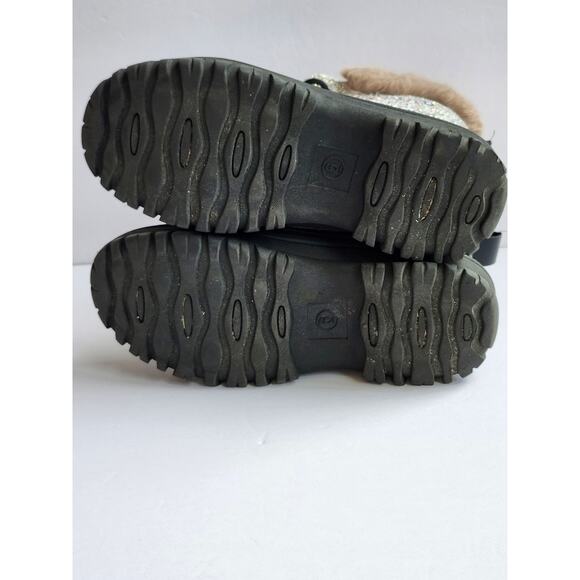 Magellan Outdoors Glitter Snow Ski Duck Boots Girls Size 6D K0018 - Picture 7 of 7